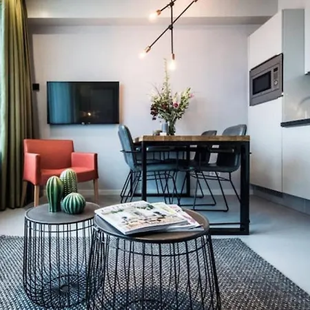 Vibrant 2br Zeeburgerpad *