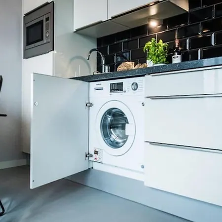 Vibrant 2br Zeeburgerpad Appartamento